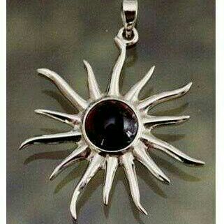 22K / 916 Gold Diamond Pendant