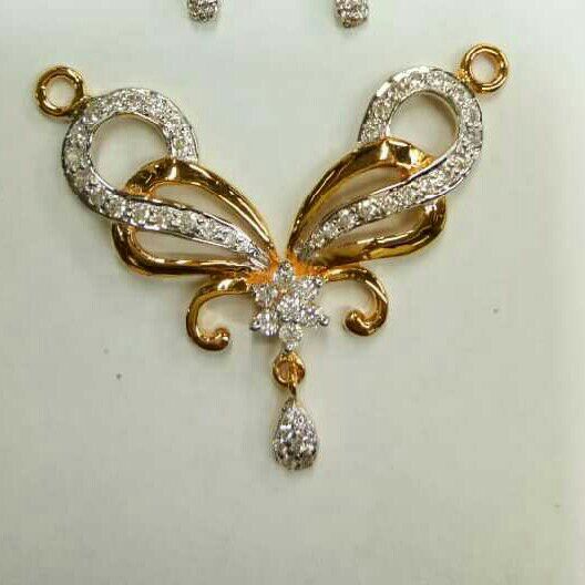 18K  Gold Fancy CZ Stone Pendant