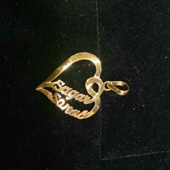 22K / 916 Gold Attractive Hearts Name Pendant