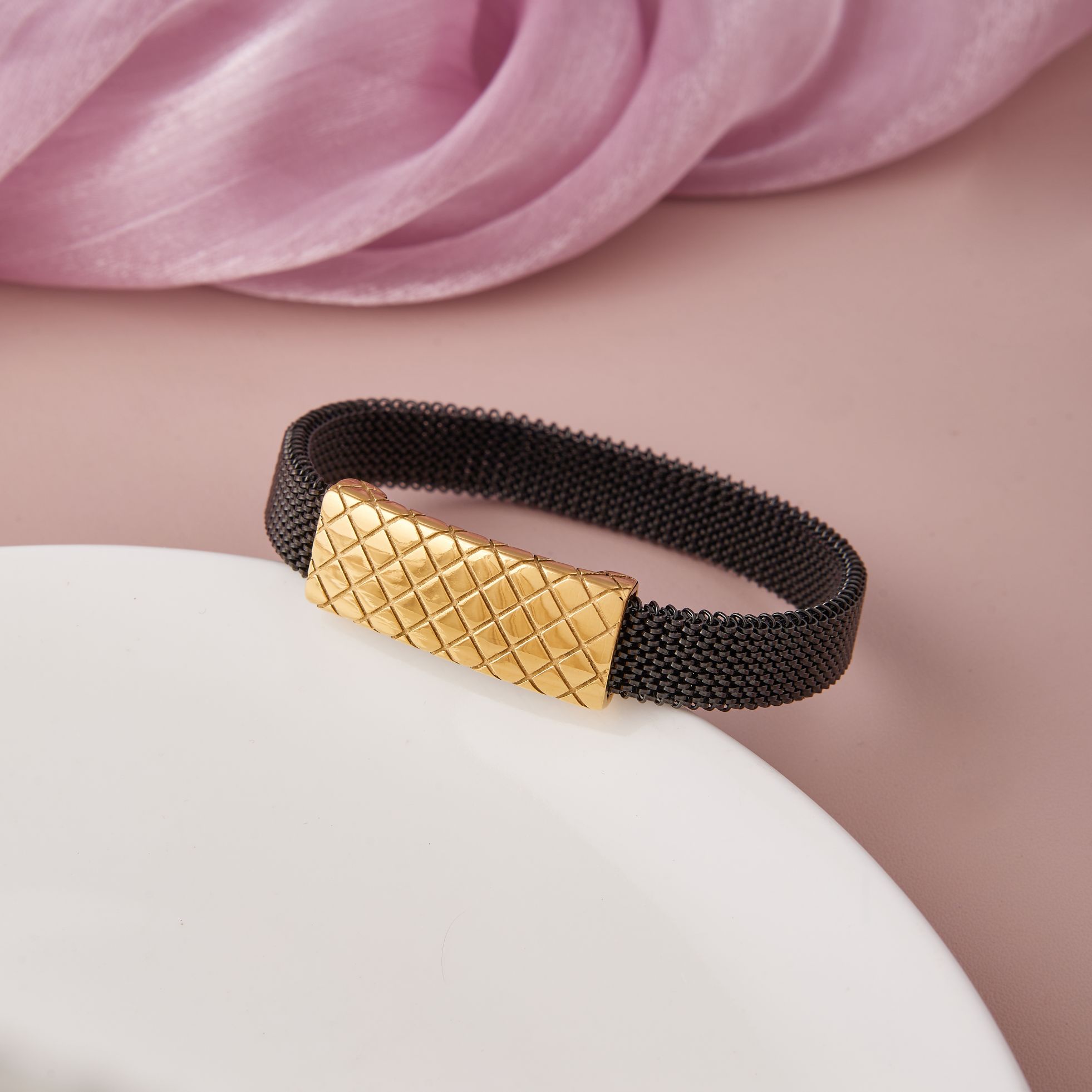 Gridlock Noir Bracelet