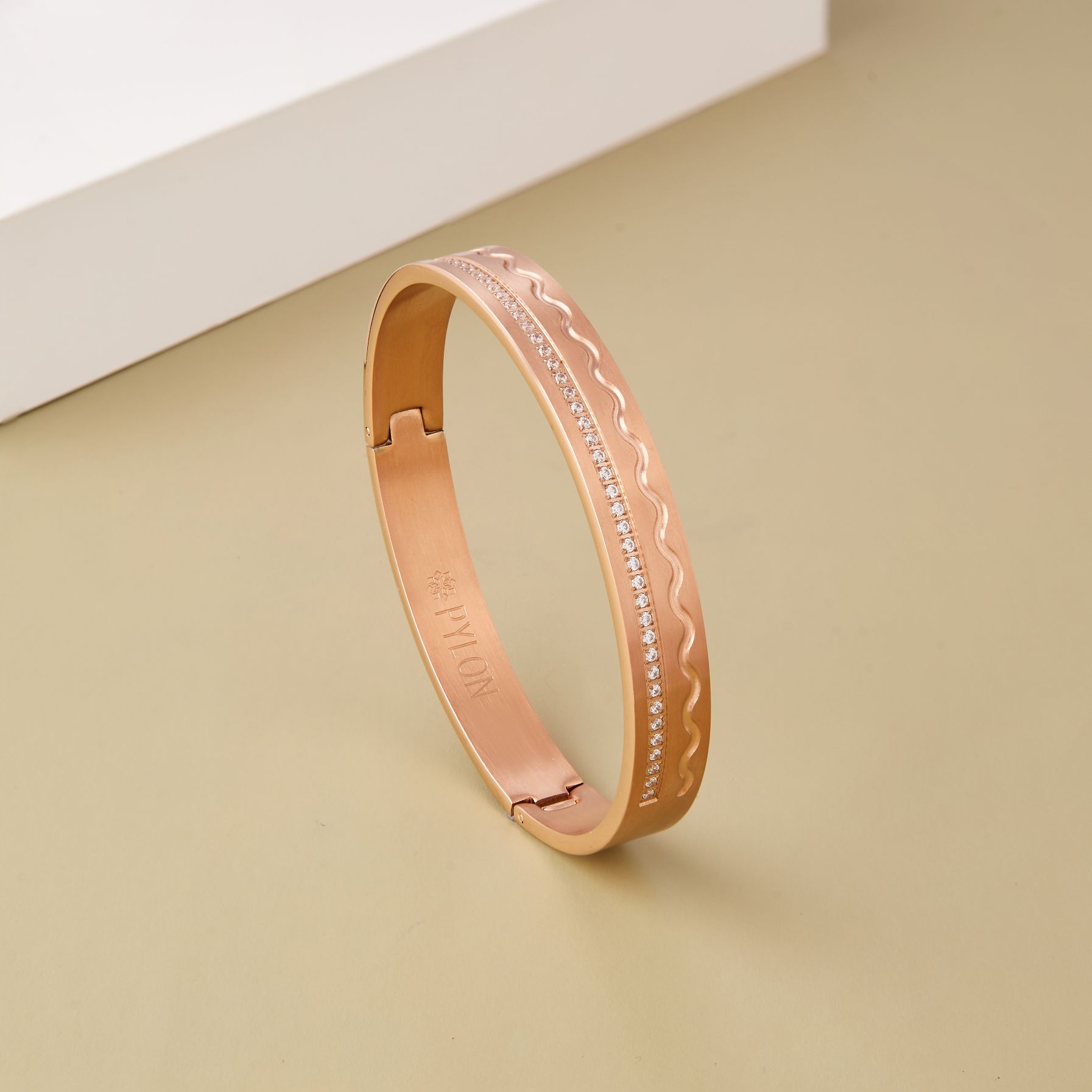 Roseate Starshine Cuff
