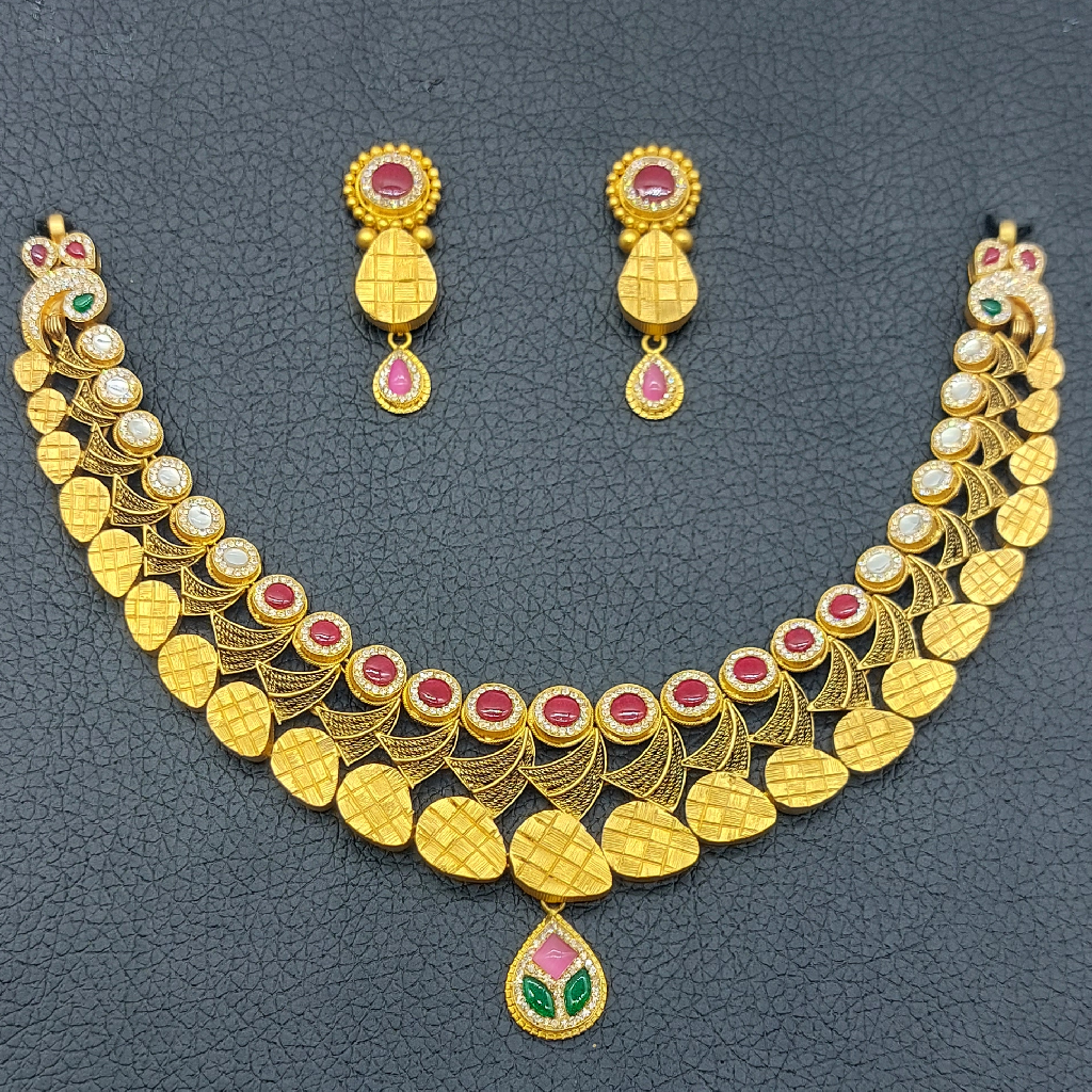 Gold Antique Necklace Set