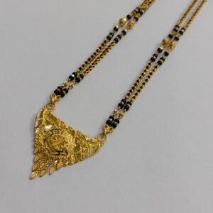 Gold Mangalsutra short design