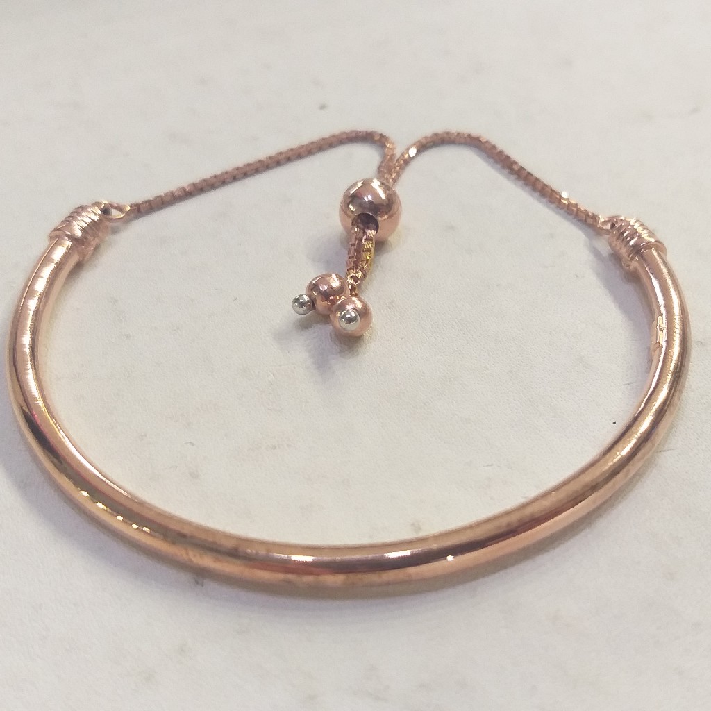 ladies fashionable Bracelet in Rose Gold