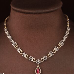 18kt yellow gold drop shaped diamond necklace