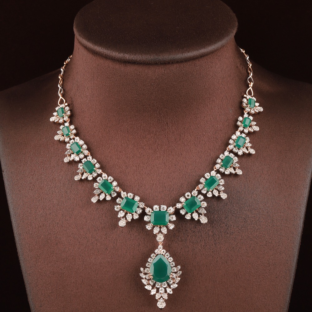 18kt designer diamond necklace