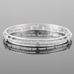 18kt white gold designer diamond bangle