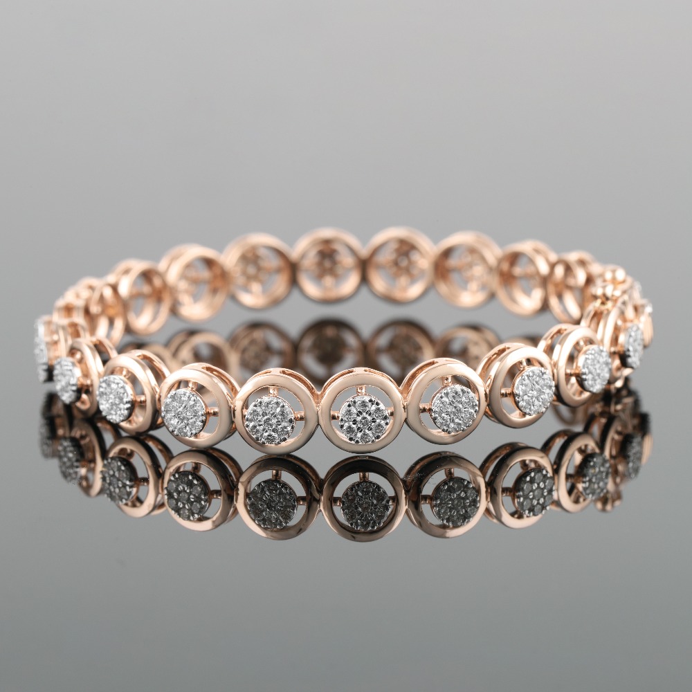 18kt designer diamond bangle