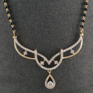 18kt yellow gold drop shaped diamond mangalsutra