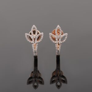 18kt yellow gold pan shaped diamond bali earrings