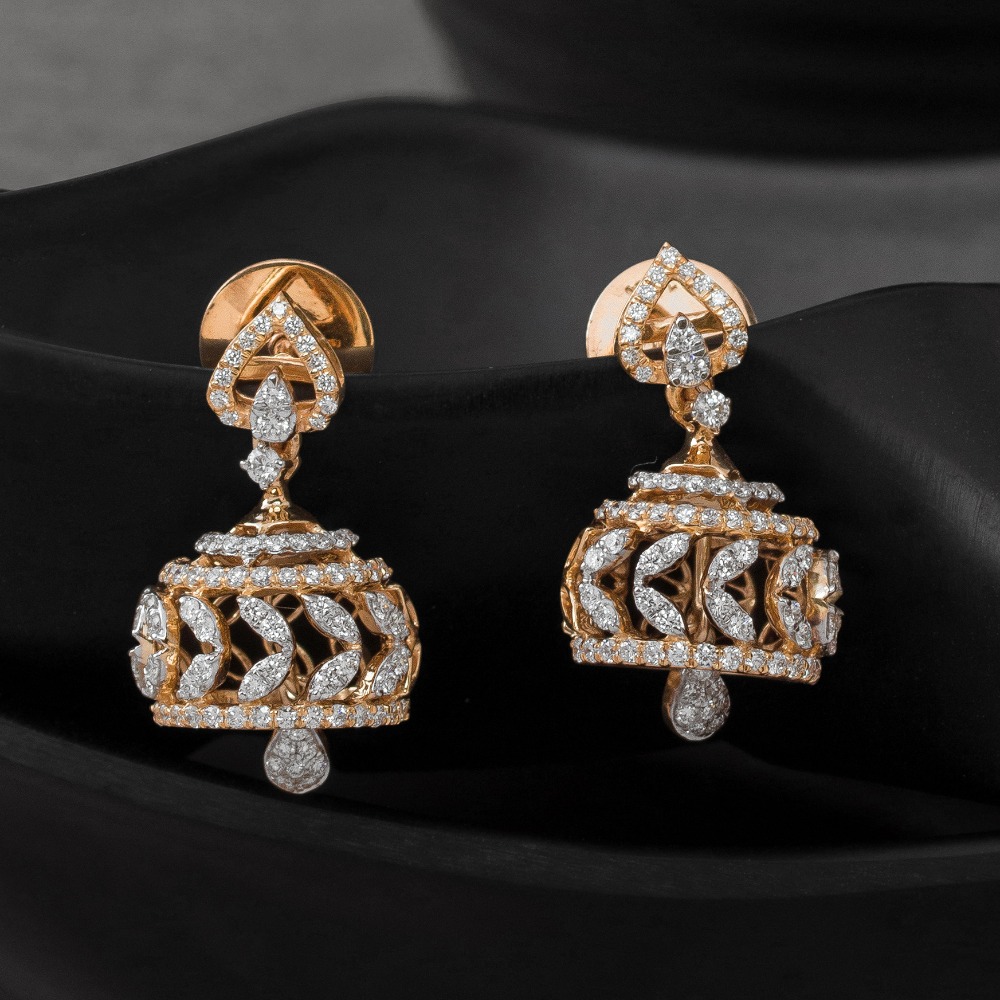 18kt designer diamond earrings