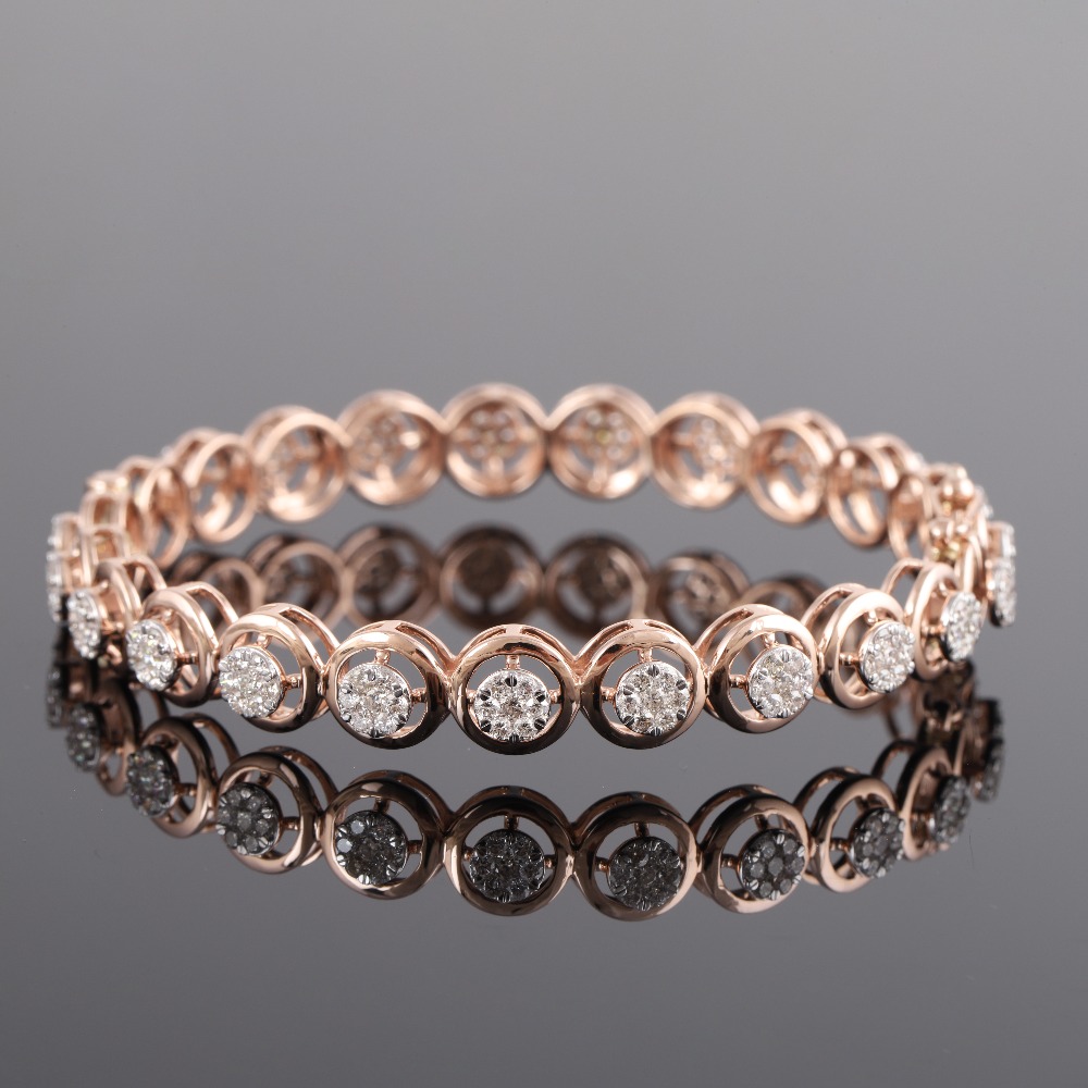 18Kt Gold Royal Diamond Bracelet
