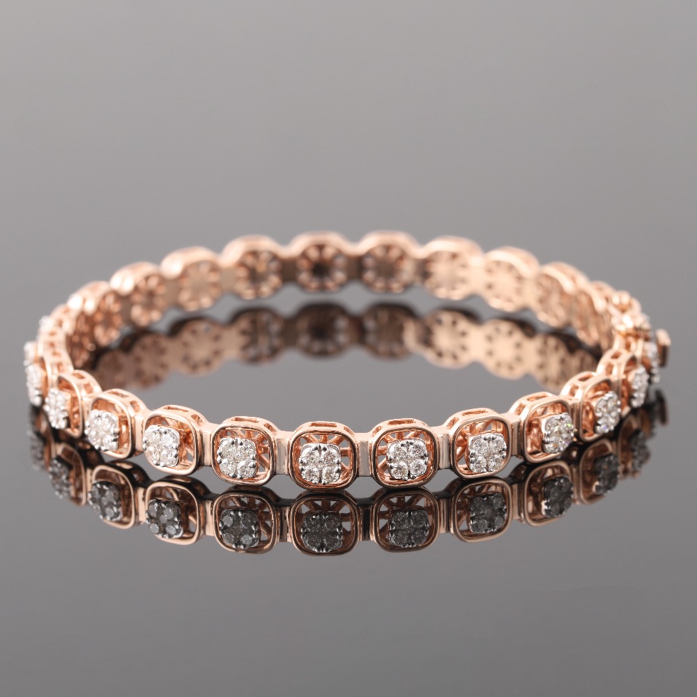 18Kt Gold Graceful Diamond Bracelet