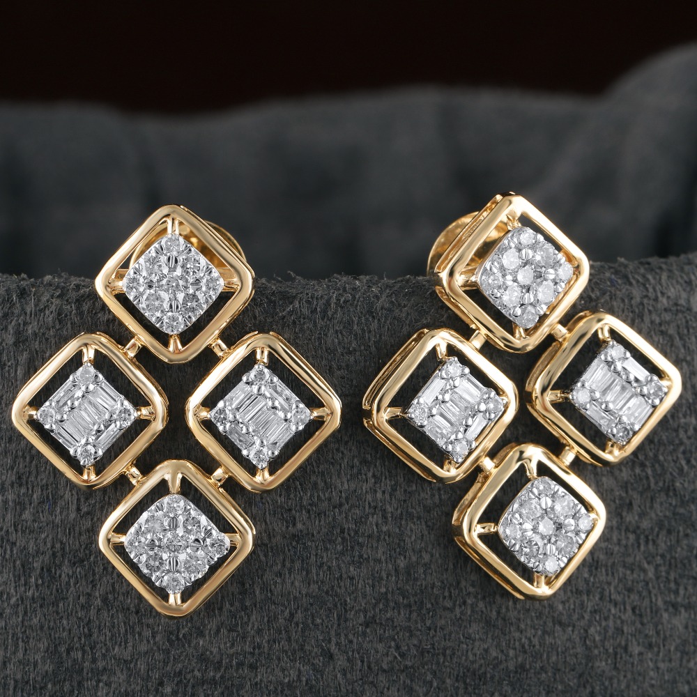 18Kt Gold Modern Diamond Earring