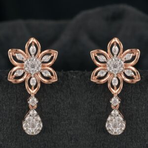 18Kt Gold Stylish Diamond Earring