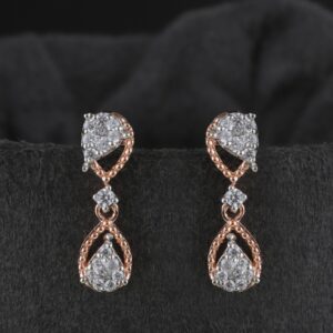 18Kt Gold Designer Diamond Earring
