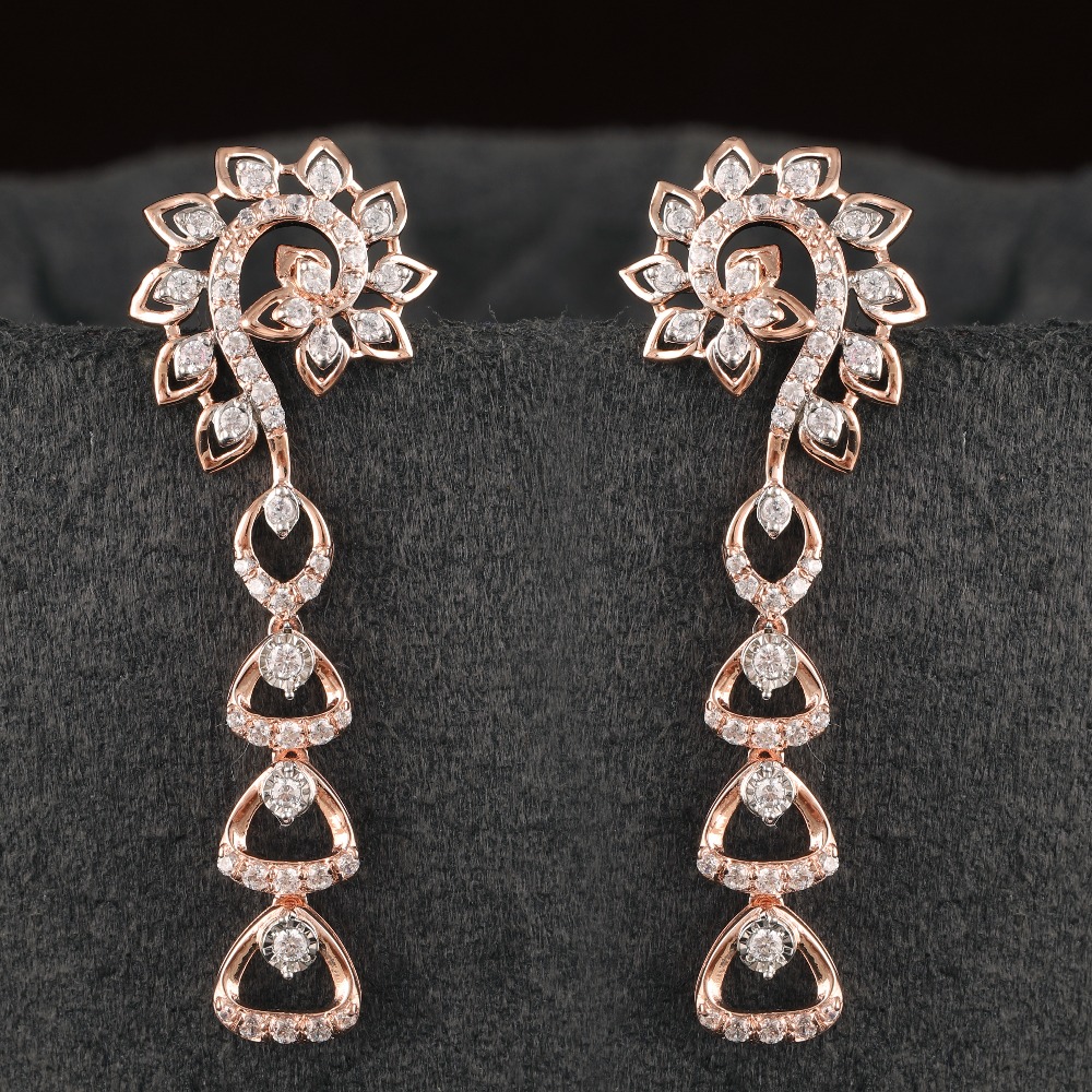 18Kt Gold Classic Diamond Earring