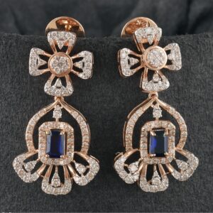 18Kt Gold Cocktail Diamond Earring