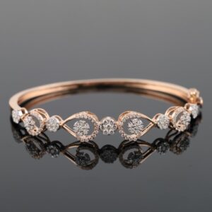 18Kt Gold Elegant Diamond Bracelet