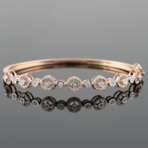 18Kt Gold Fancy Diamond Bracelet