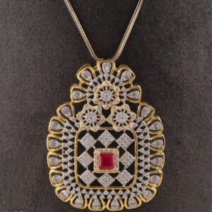 18K Gold Pretty Diamond Pendant