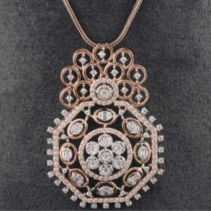 18K Gold Beautiful Diamond Pendant