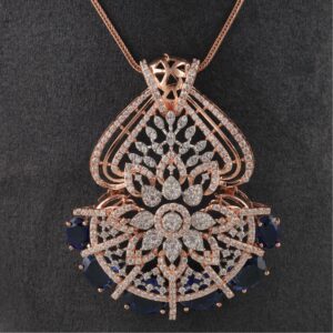 18K Gold Dazzling Diamond Pendant