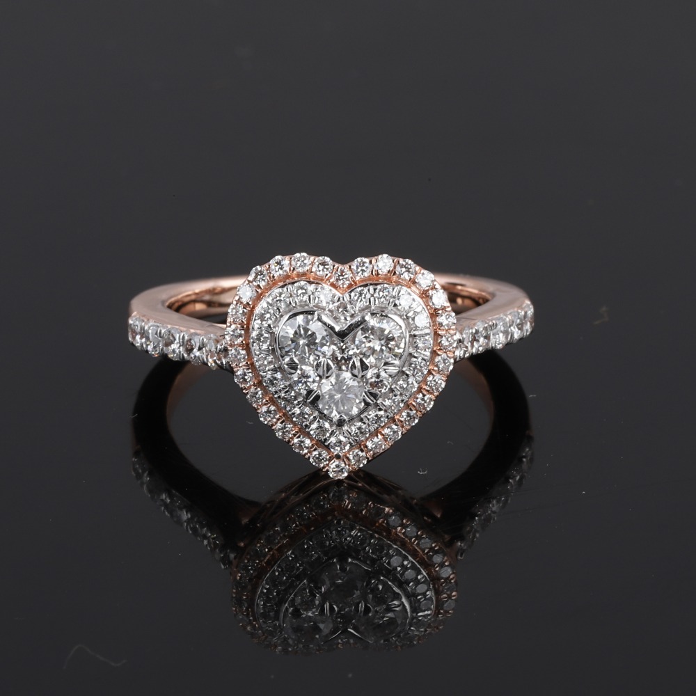 18K Gold Royal Diamond Ring