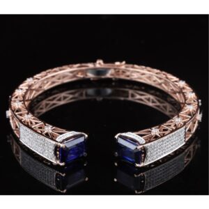 18KT Gold Dazzling Diamond Bangle