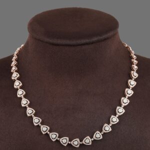 18KT Gold Pretty Diamond Necklace