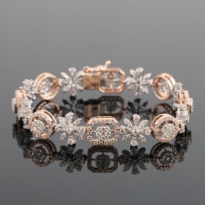 18kt gold flower design diamond bracelet