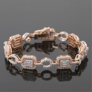 18kt gold designer diamond bracelet