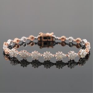 18kt flower design diamond bracelet