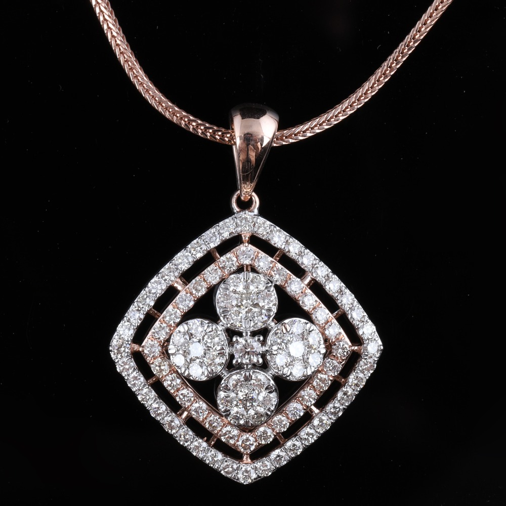18KT Gold Fancy Diamond Pendant Set
