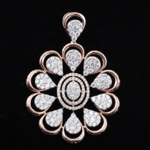 18KT Gold Royal Diamond Pendant Set