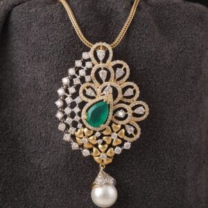 18KT Gold Shining Diamond Pendant Set