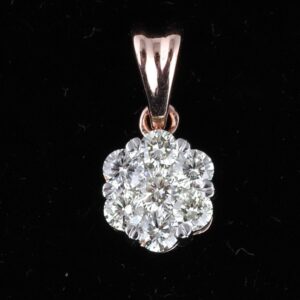 18KT Gold Beautiful Diamond Pendant Set