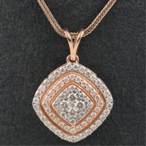 18KT Gold Delite Diamond Pendant Set