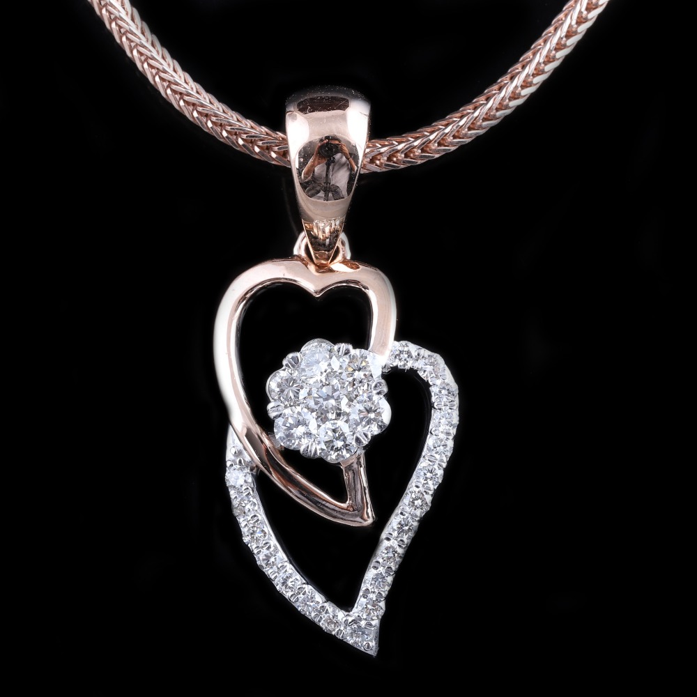 18KT Gold Unique Diamond Pendant Set