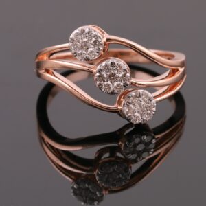 18KT Gold Graceful Diamond Ring
