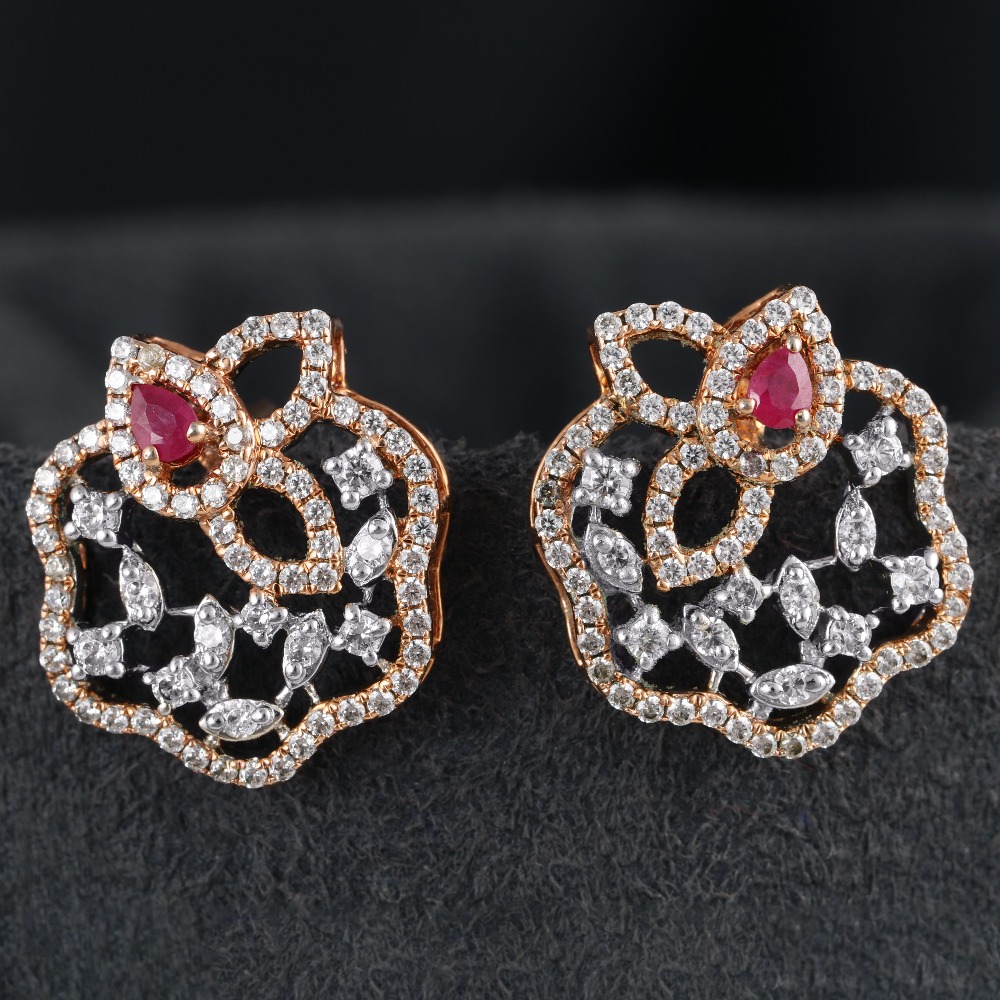 18kt designer diamond studs earrings