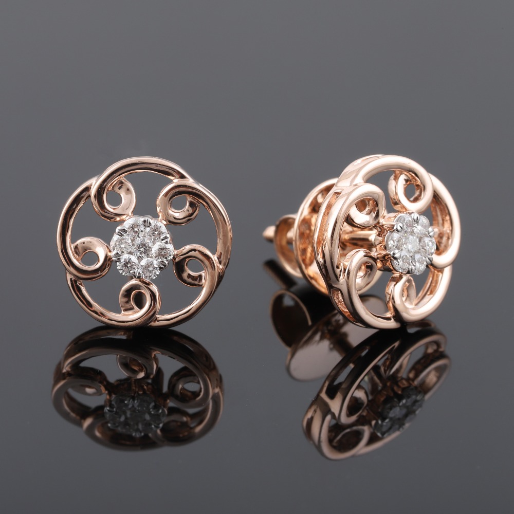 18KT Gold Dazzling Diamond Earring