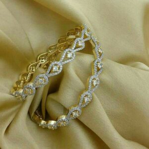 18KT Yellow Gold Antique Design Diamond Bangle