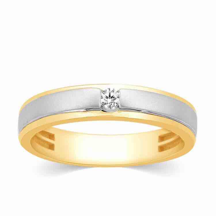 18KT Round Shape Diamond Gents Ring