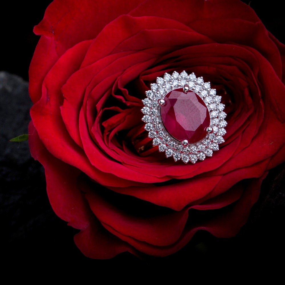 18KT Real Diamond Designer Ring