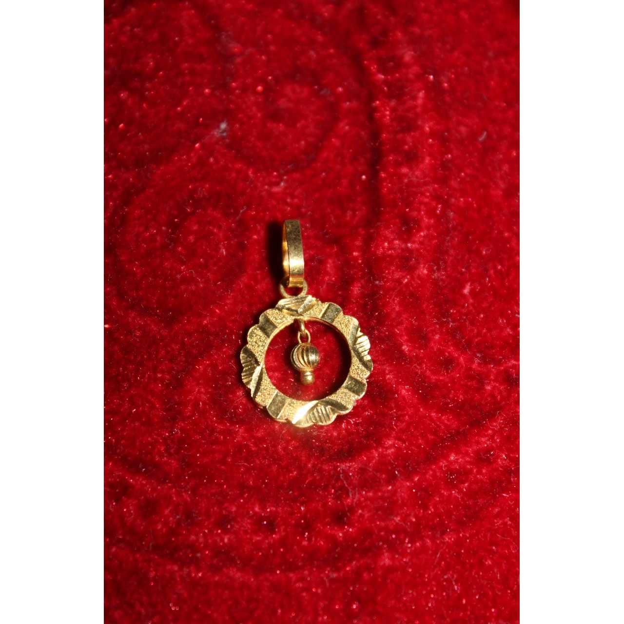 22KT Gold Ladies Indian Fancy Pendant