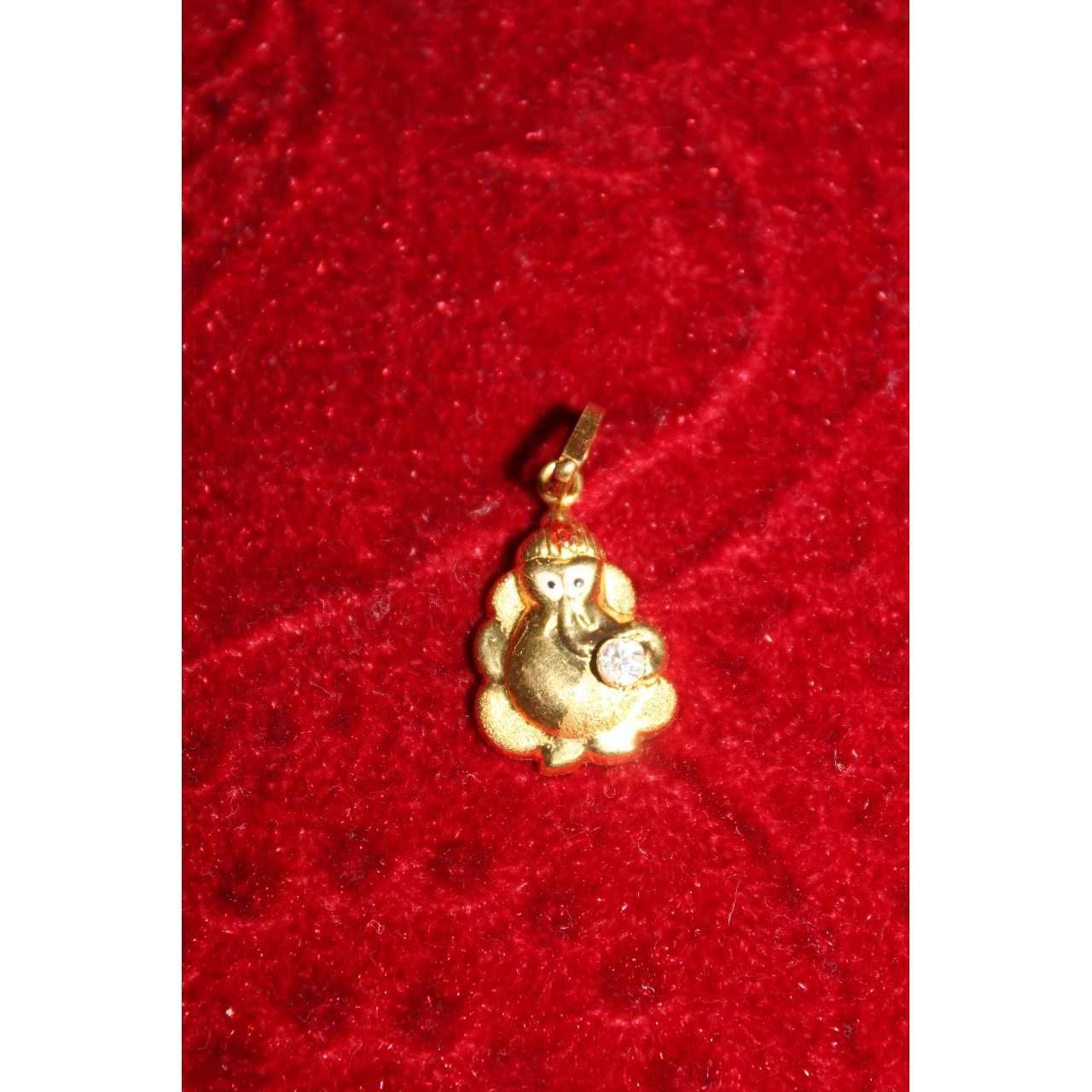 22KT Gold Ladies Indian Fancy Pendant