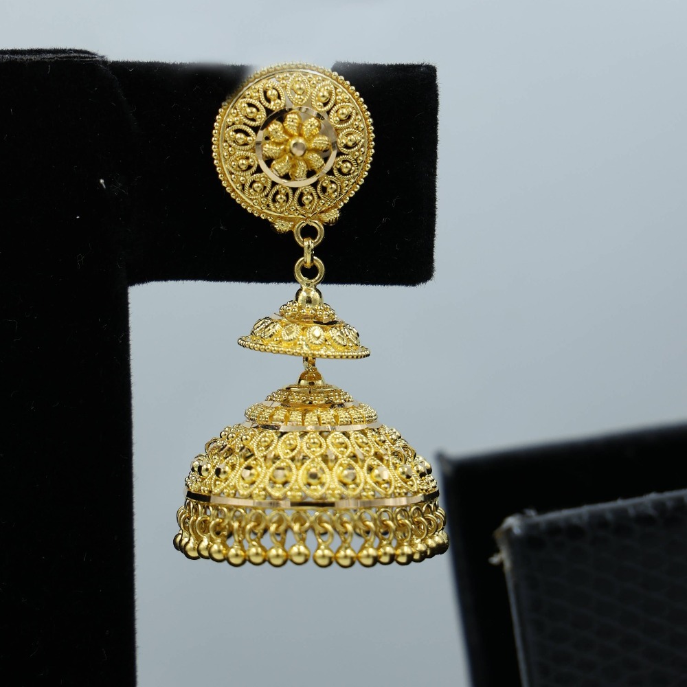 22k gold round top in flower design earring
