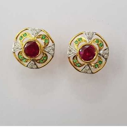 18KT Gold Fancy Stone Tops