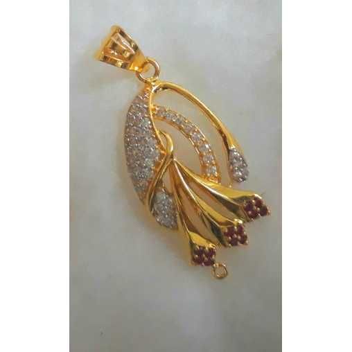 18KT Gold Fancy Ladies Pendant